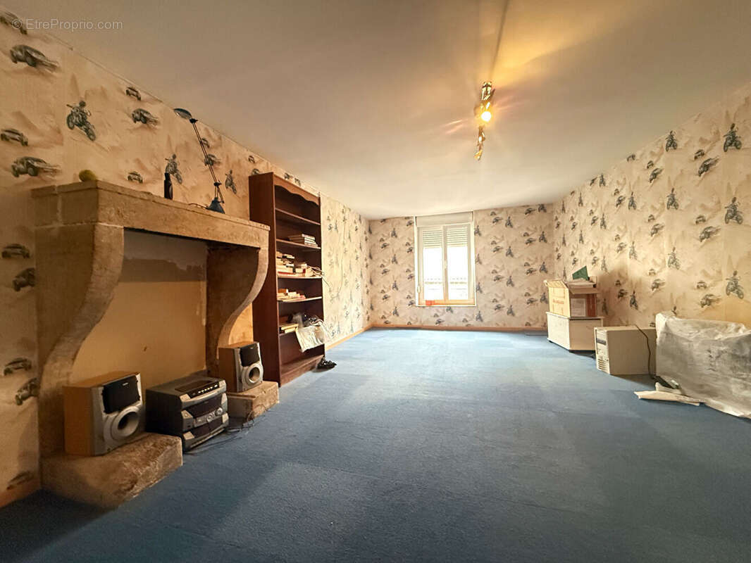 Maison à ROSIERES-AUX-SALINES