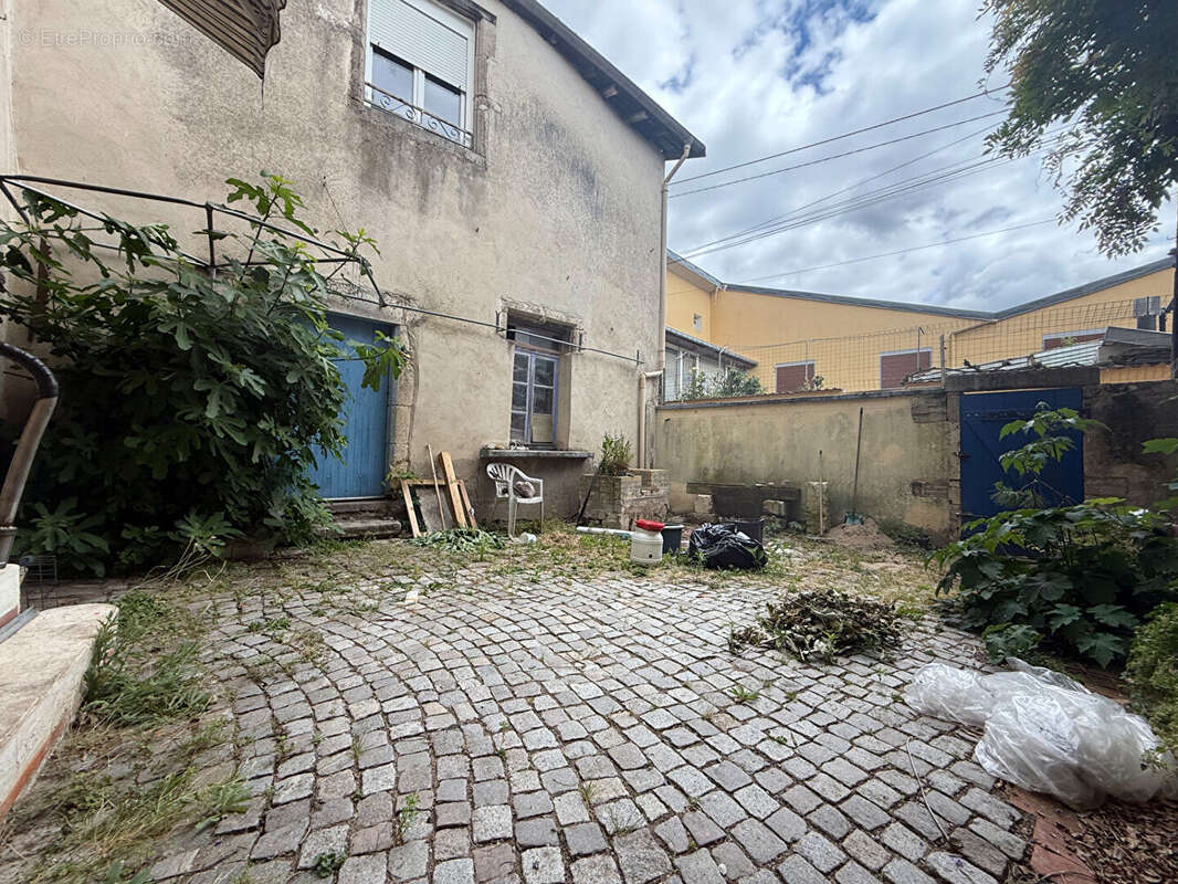 Maison à ROSIERES-AUX-SALINES