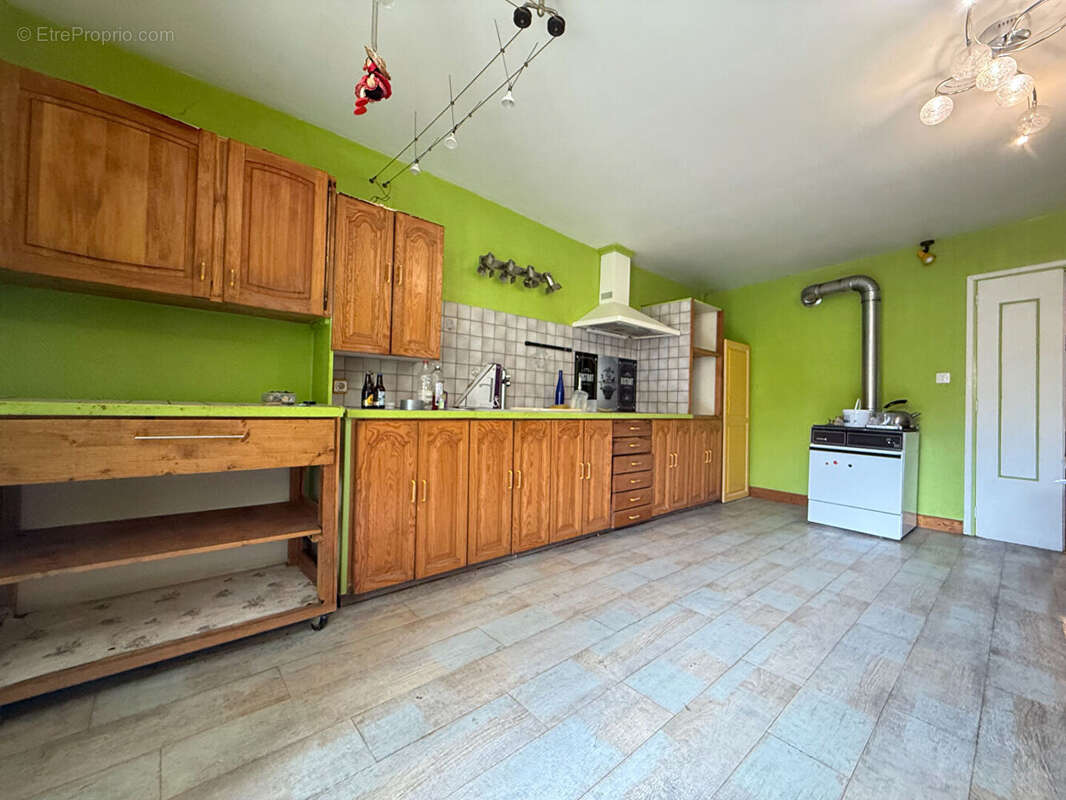 Maison à ROSIERES-AUX-SALINES