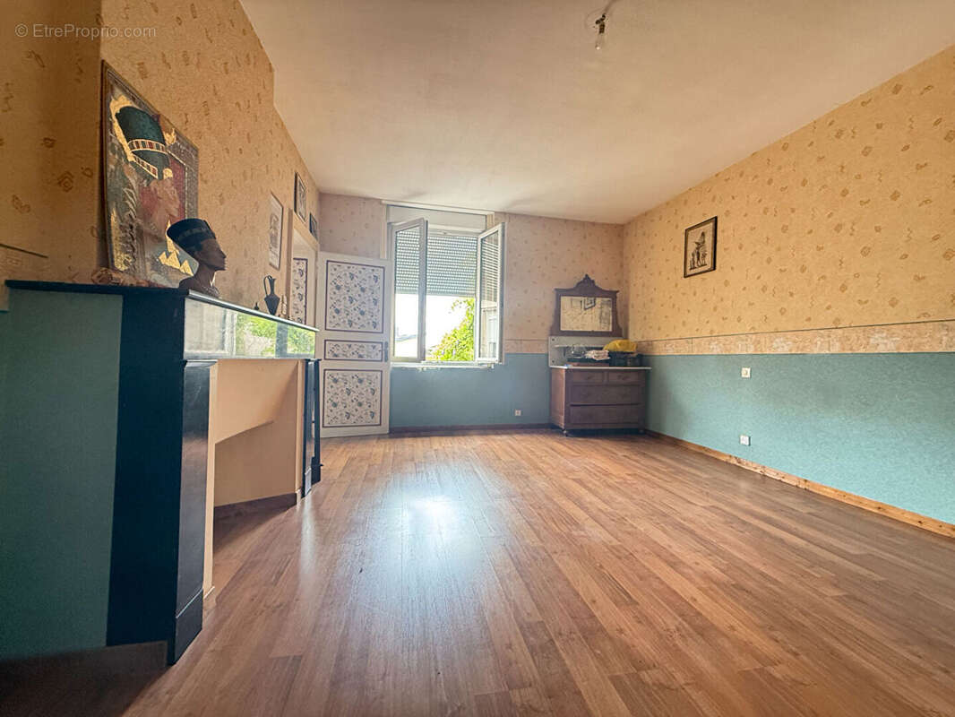 Maison à ROSIERES-AUX-SALINES