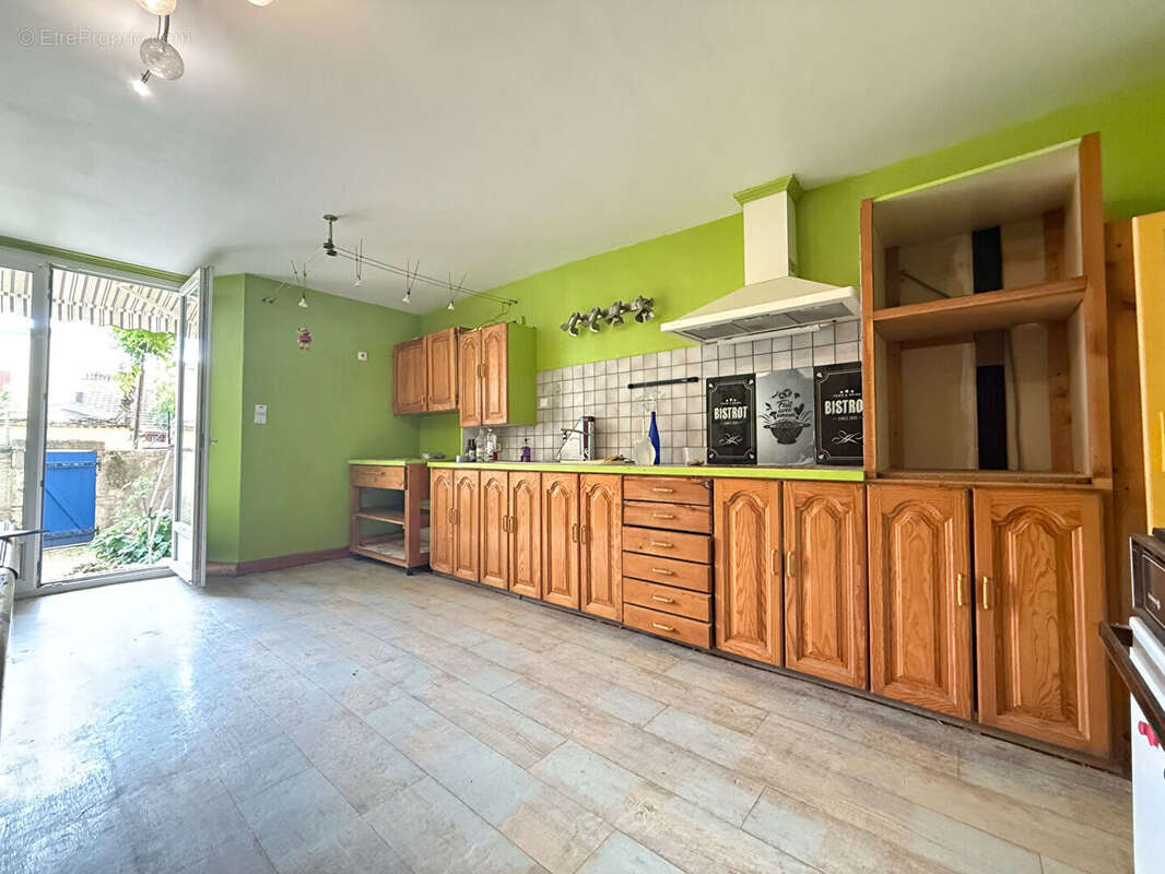 Maison à ROSIERES-AUX-SALINES