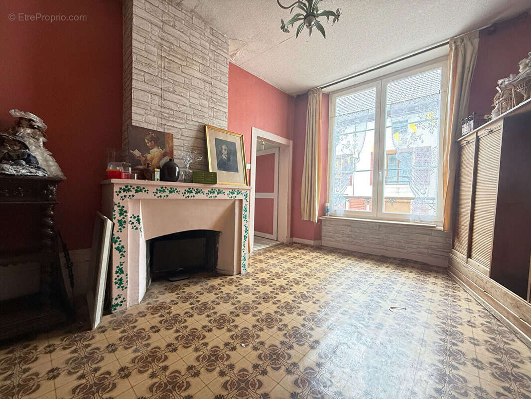 Maison à ROSIERES-AUX-SALINES