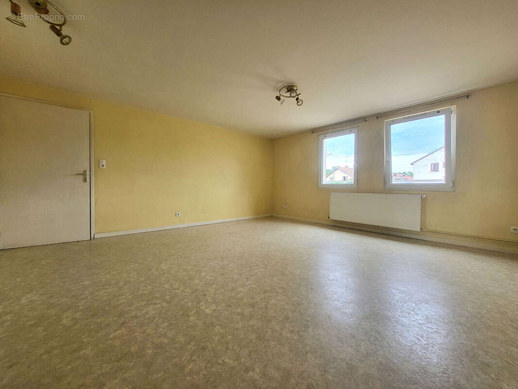 Appartement à MONCEL-LES-LUNEVILLE