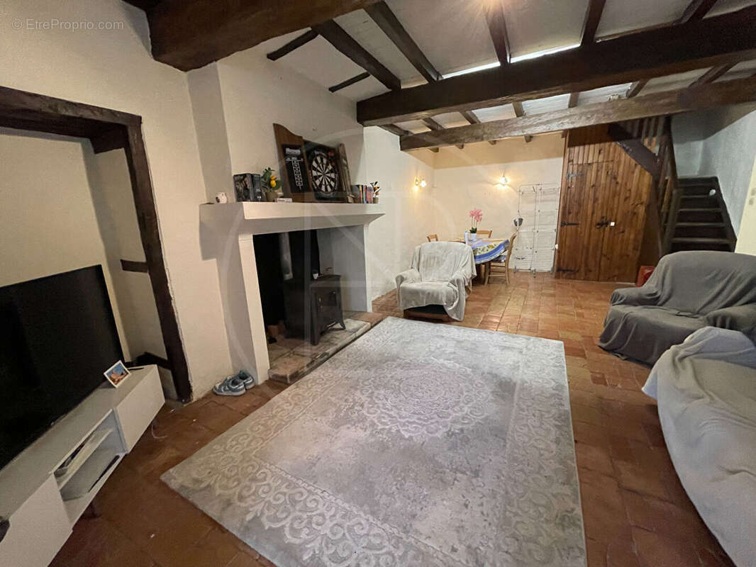 Maison à LOUBES-BERNAC