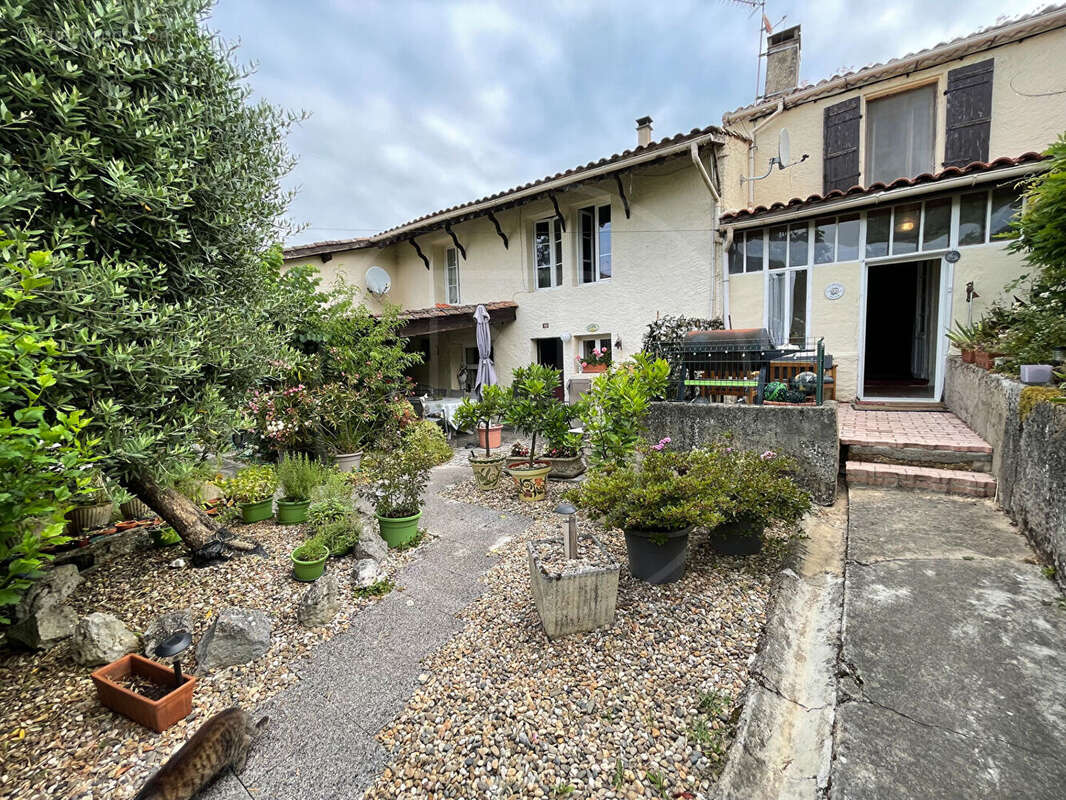 Maison à LOUBES-BERNAC