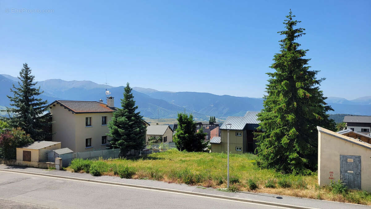 Appartement à FONT-ROMEU-ODEILLO-VIA