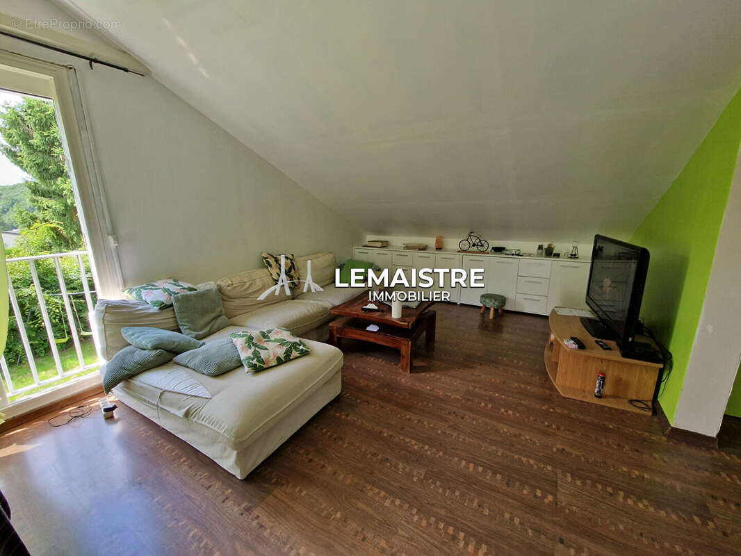 Maison à GRUCHET-LE-VALASSE