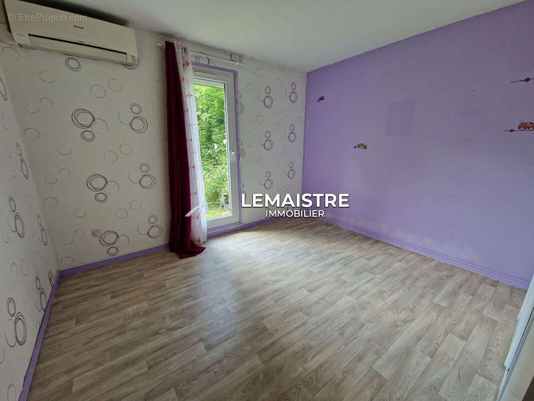 Maison à GRUCHET-LE-VALASSE