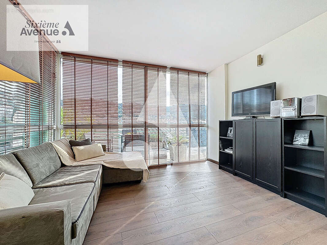 Appartement à LE CANNET