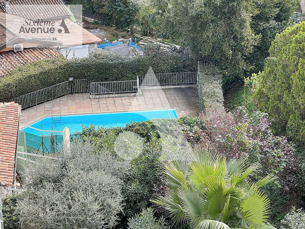 Appartement à LE CANNET