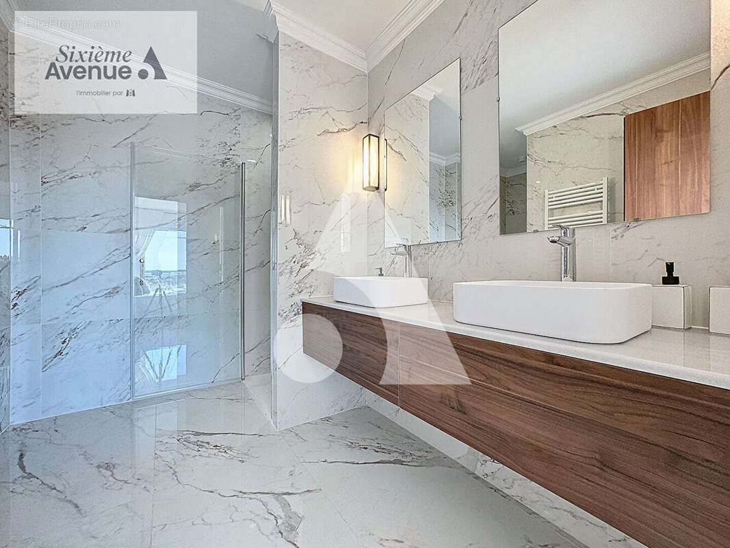 Appartement à LE CANNET