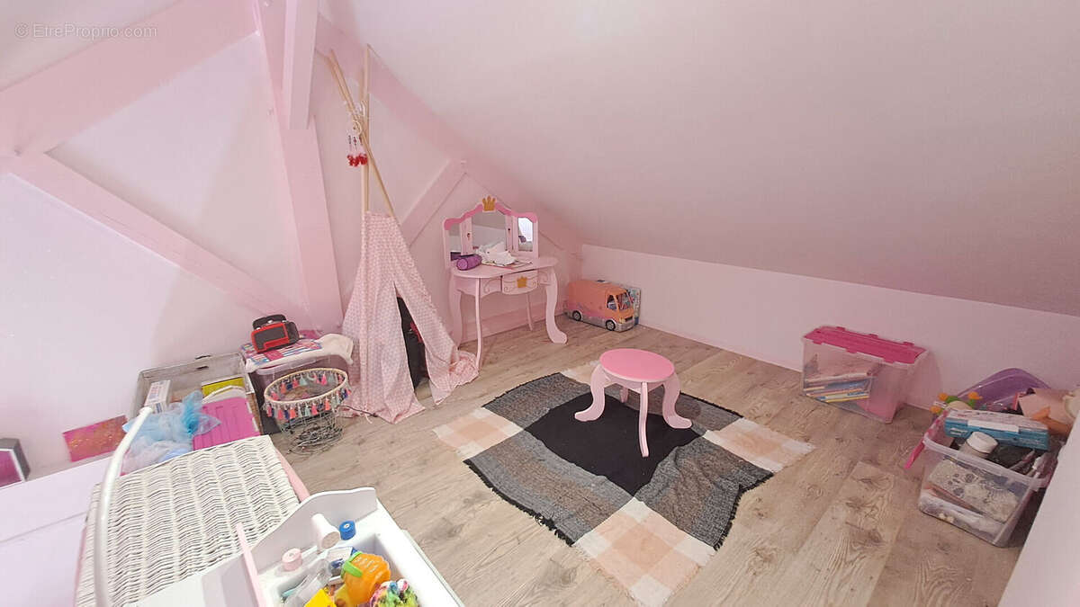 Maison à MAGNY-LES-HAMEAUX