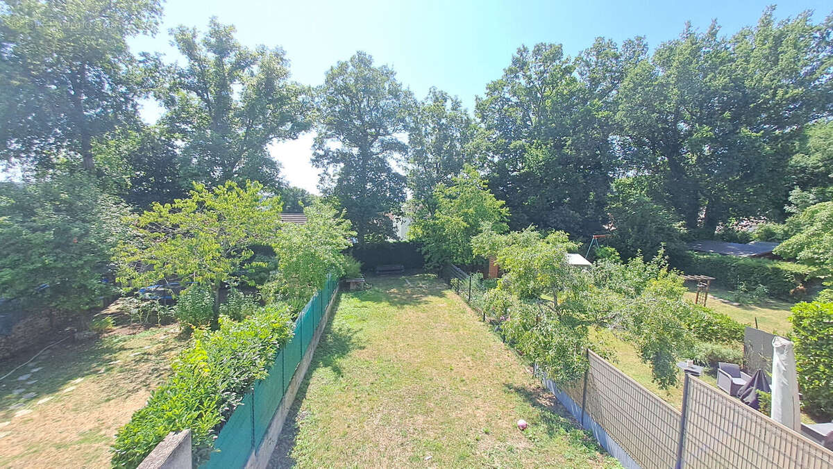 Maison à MAGNY-LES-HAMEAUX