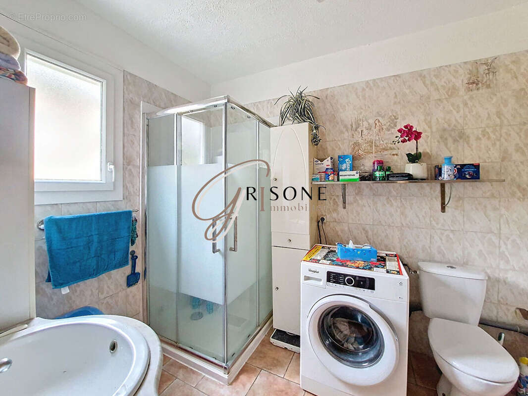 Appartement à LE CASTELLET