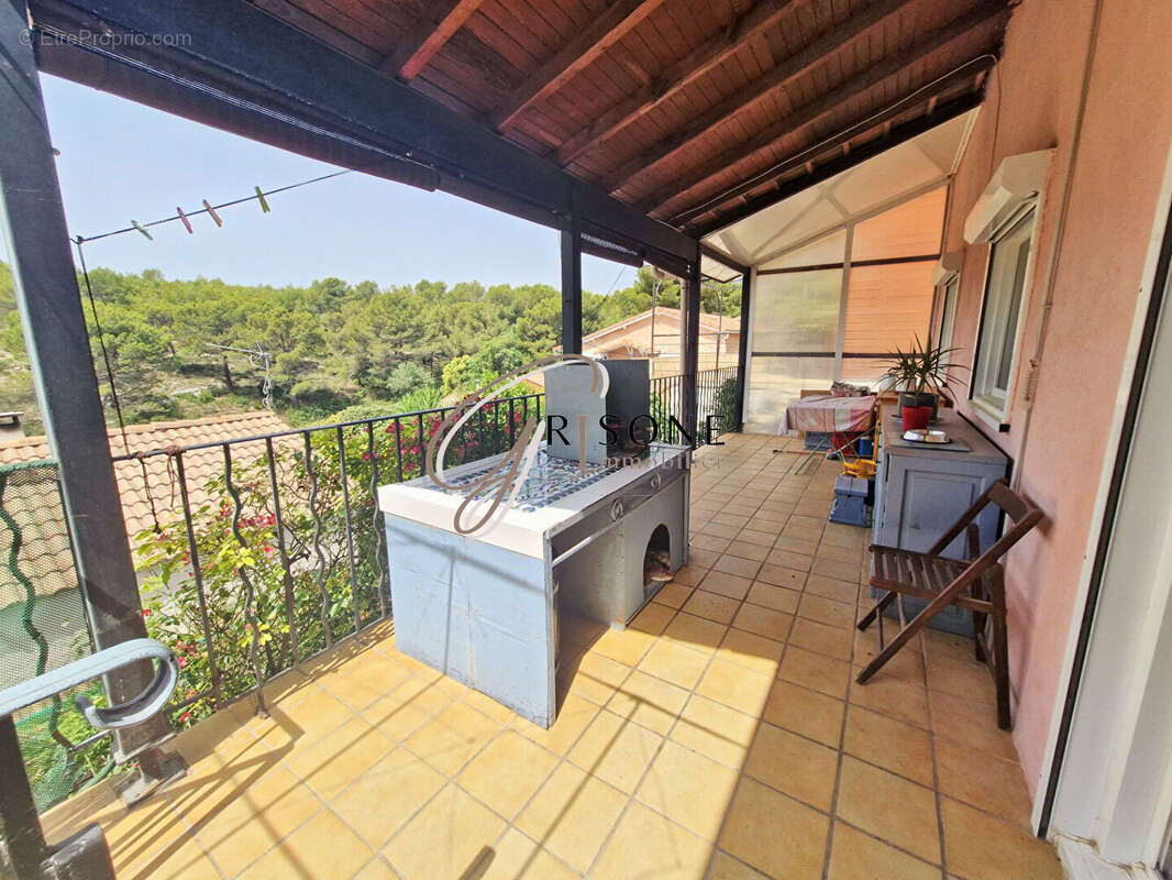 Appartement à LE CASTELLET