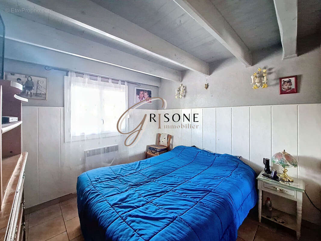 Maison à LE CASTELLET