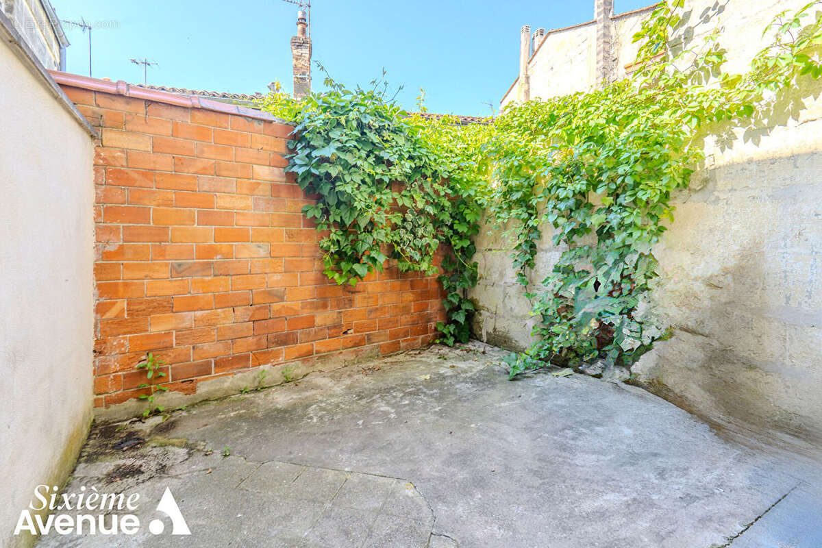 Appartement à BORDEAUX