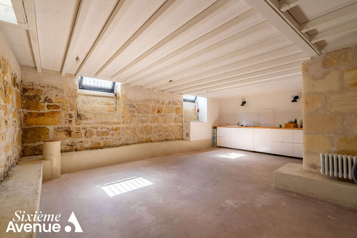 Appartement à BORDEAUX