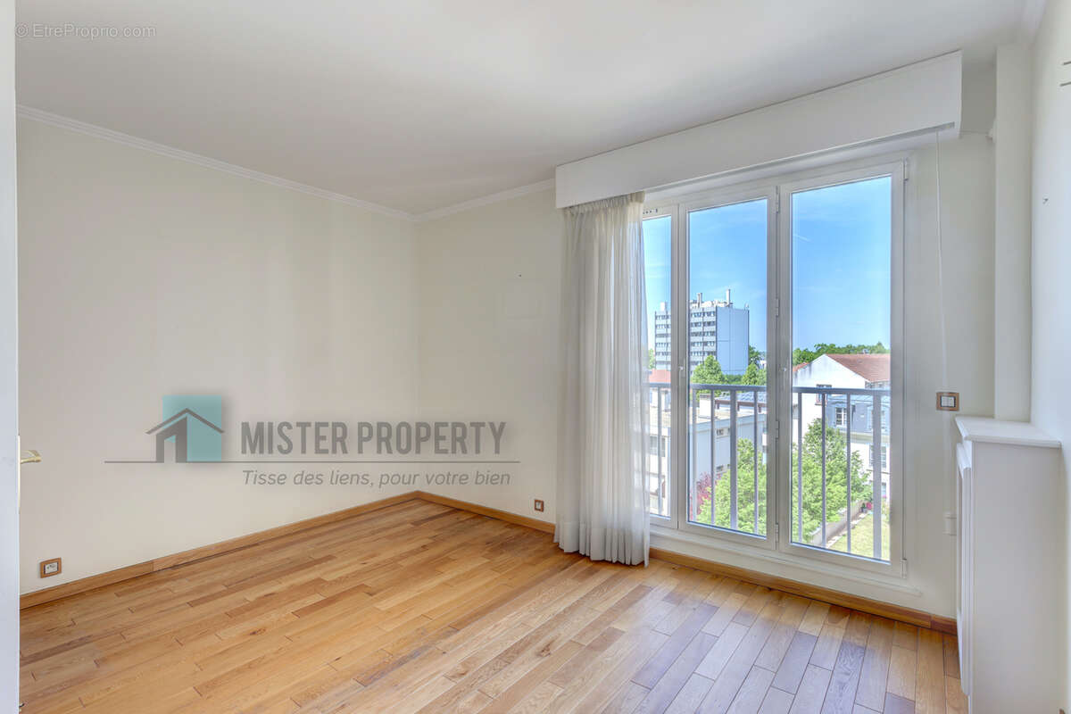 Appartement à RUEIL-MALMAISON