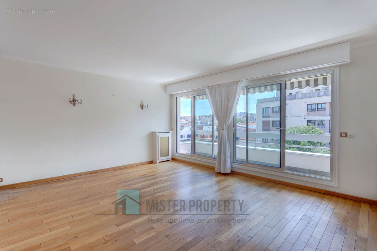 Appartement à RUEIL-MALMAISON
