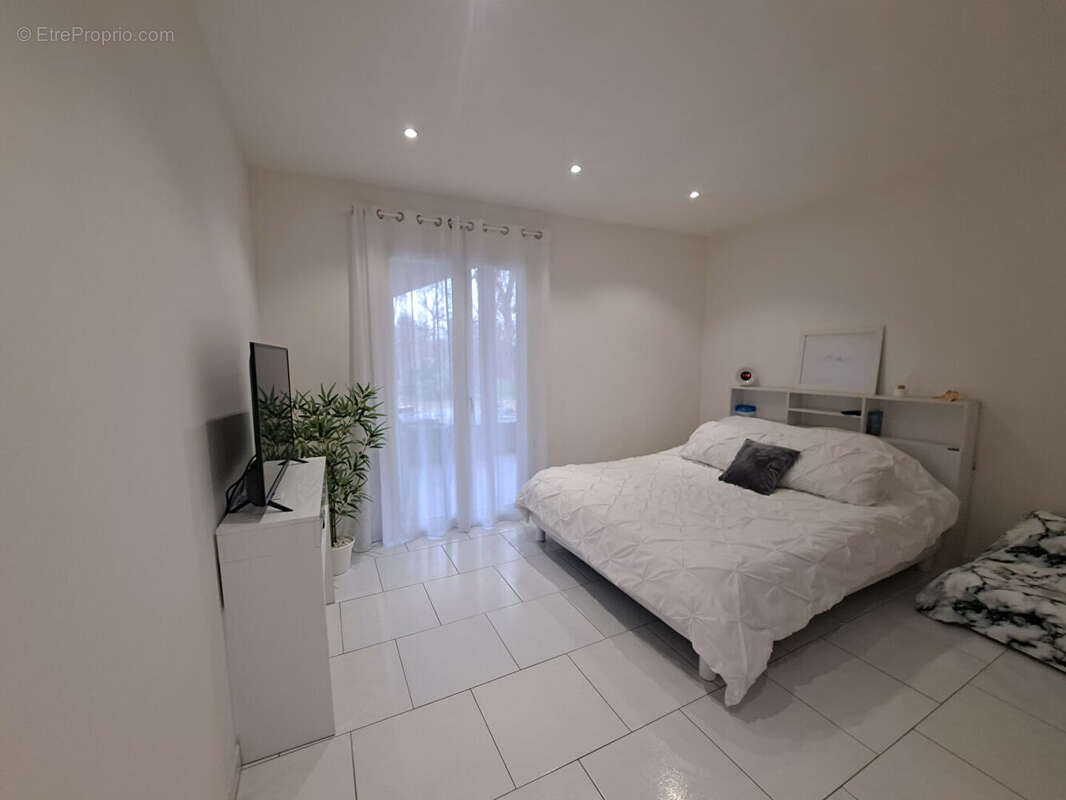 Maison à BELIN-BELIET