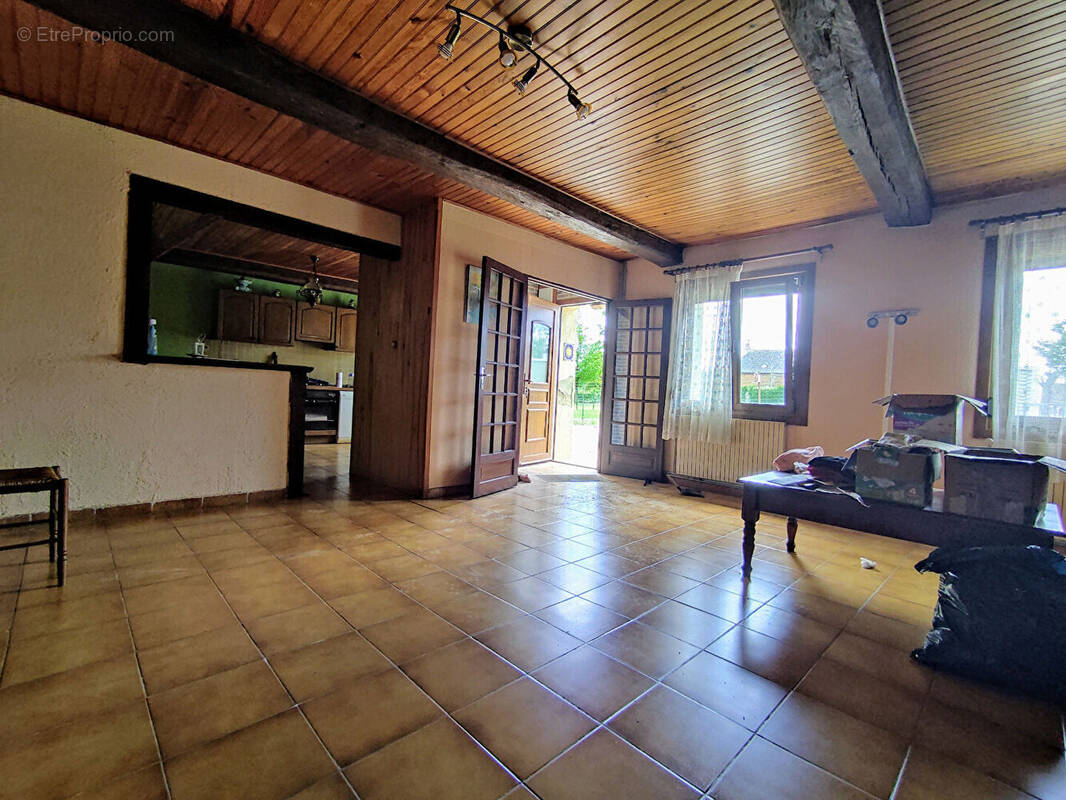 Maison à ETAVES-ET-BOCQUIAUX