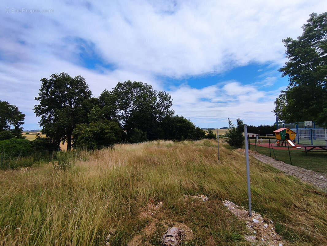 Maison à ETAVES-ET-BOCQUIAUX