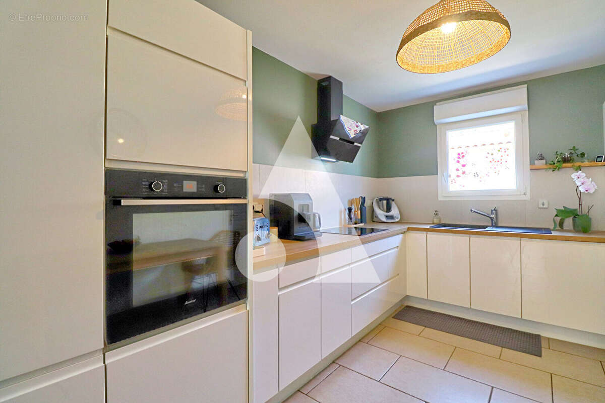 Maison à GREOUX-LES-BAINS