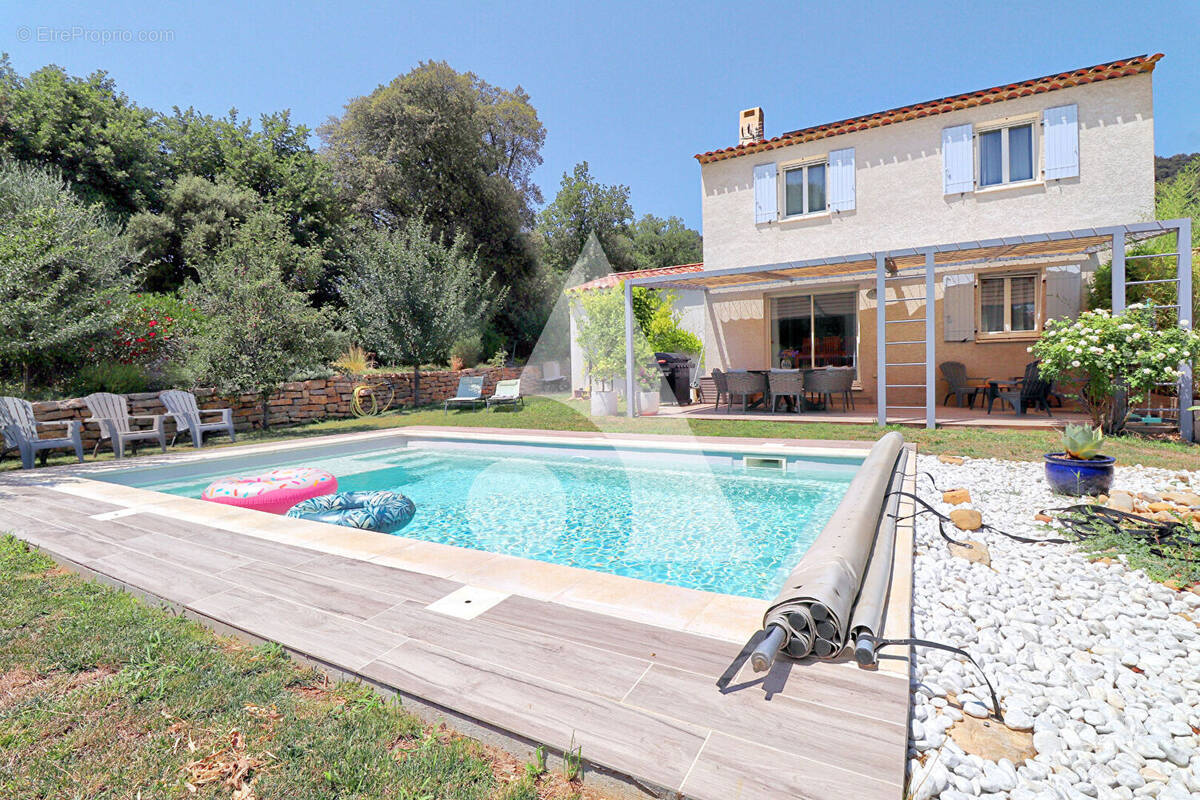 Maison à GREOUX-LES-BAINS