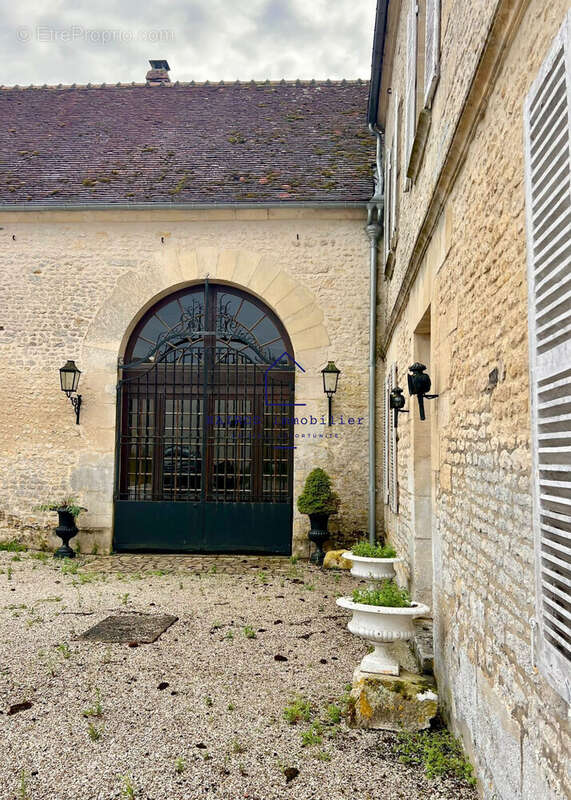 Autre à LOUGE-SUR-MAIRE