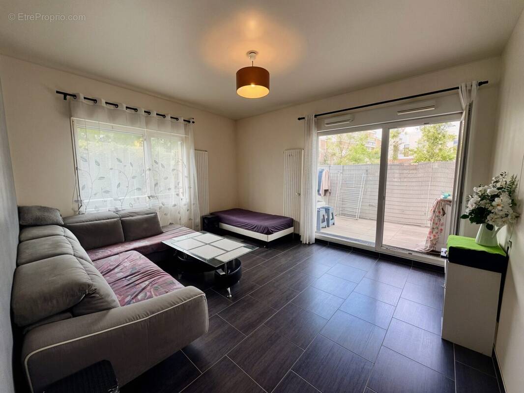 Appartement à L'HAY-LES-ROSES