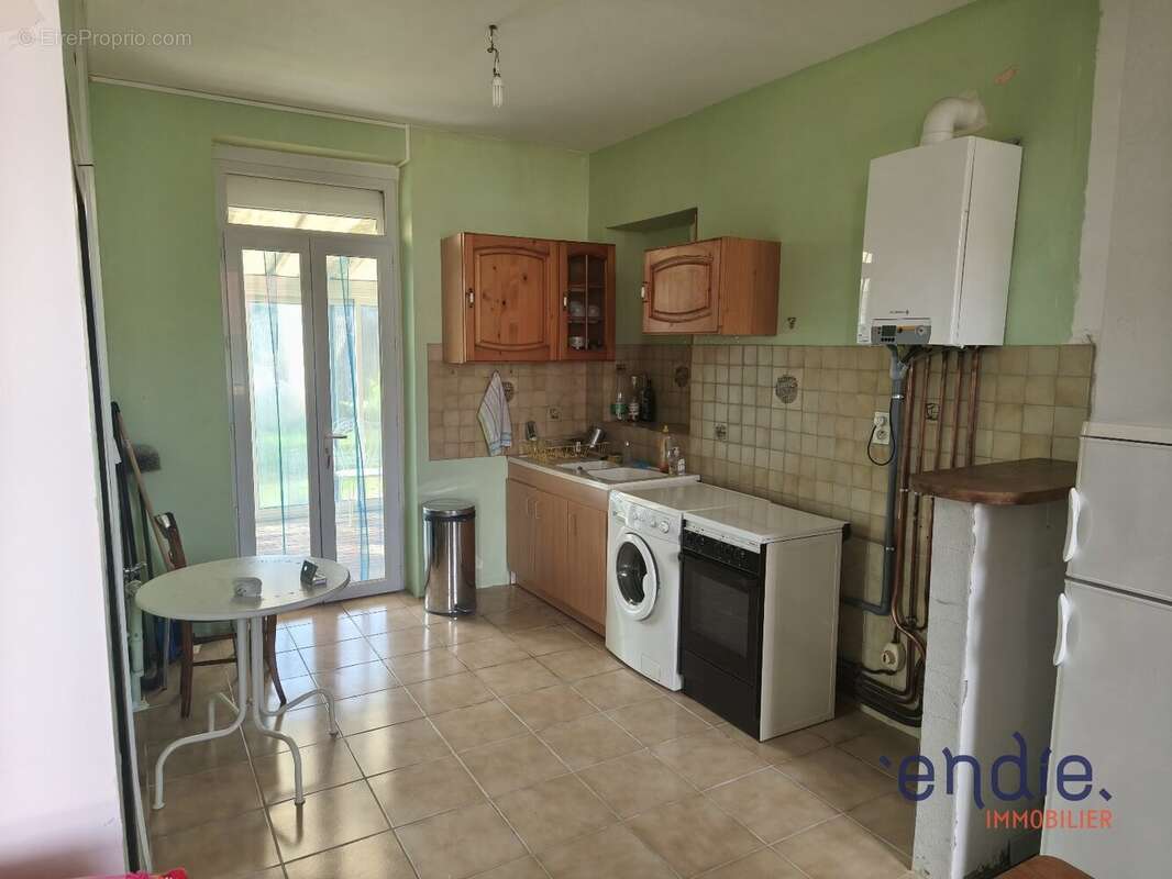 Maison à COUTANSOUZE