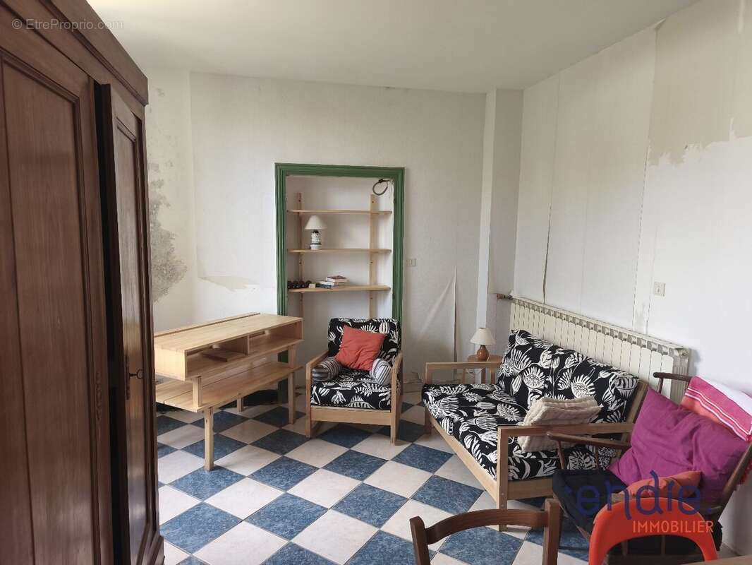 Maison à COUTANSOUZE