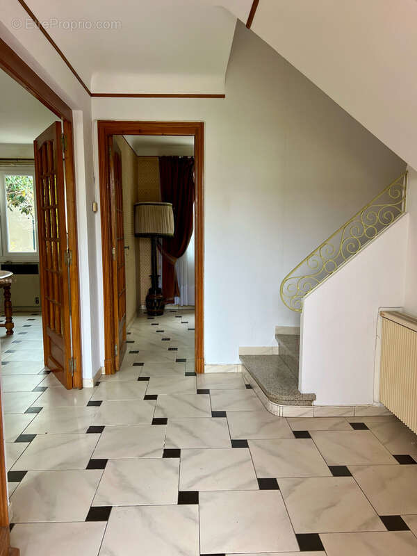 Maison à SAINT-LAURENT-DE-LA-CABRERISSE