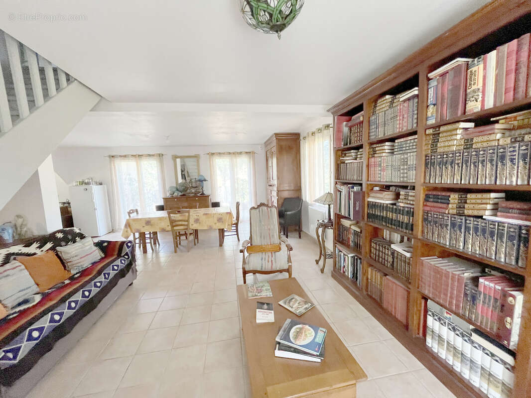 Maison à LEZIGNAN-CORBIERES