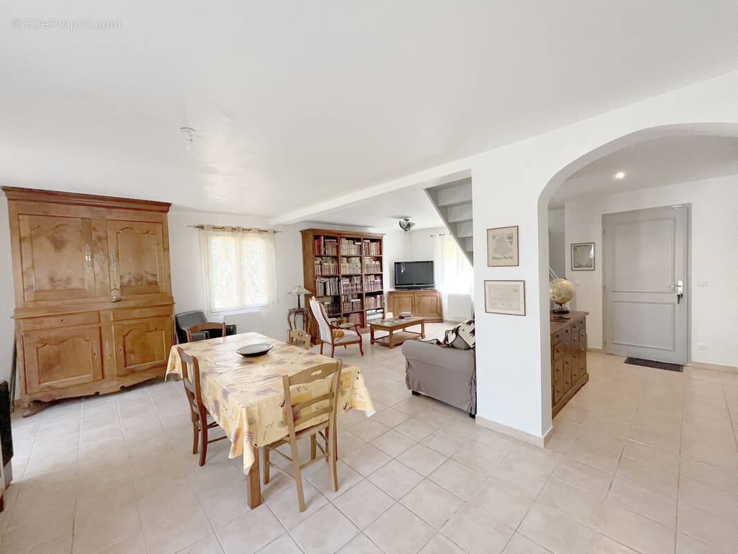 Maison à LEZIGNAN-CORBIERES