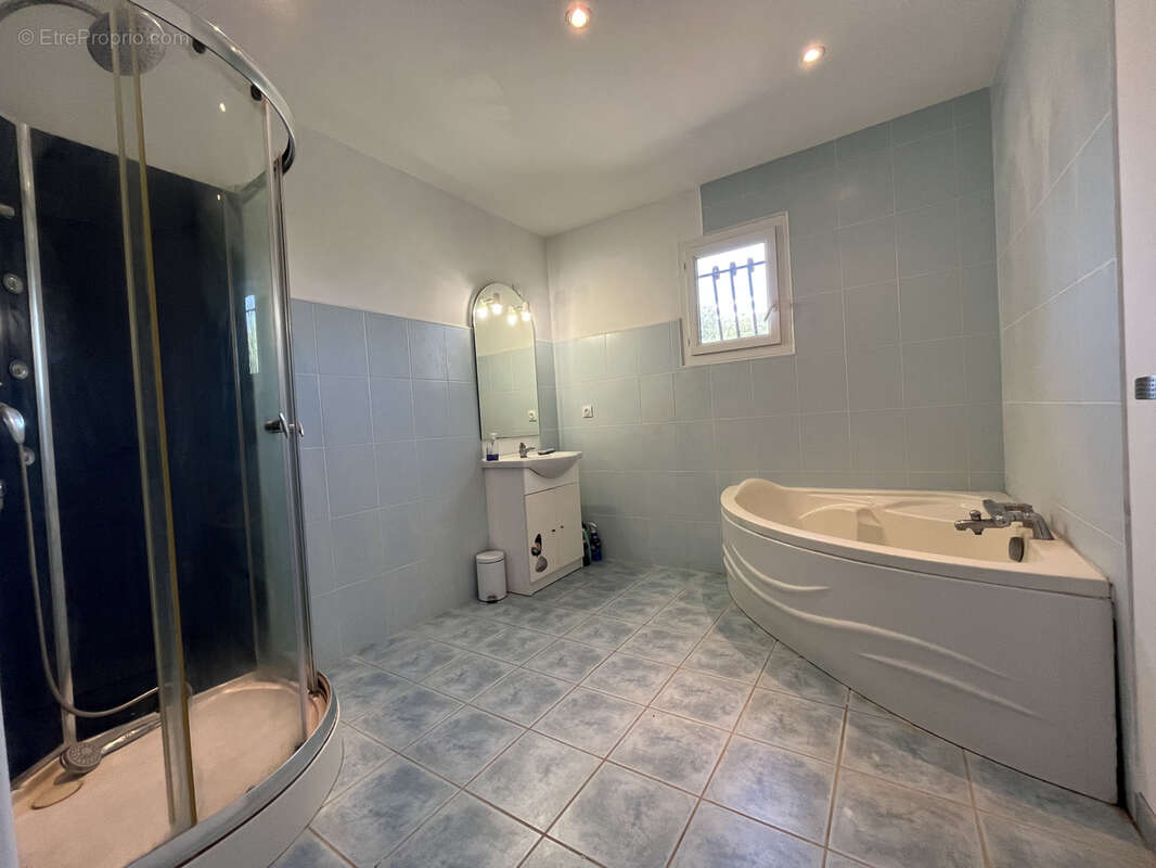 Maison à LEZIGNAN-CORBIERES