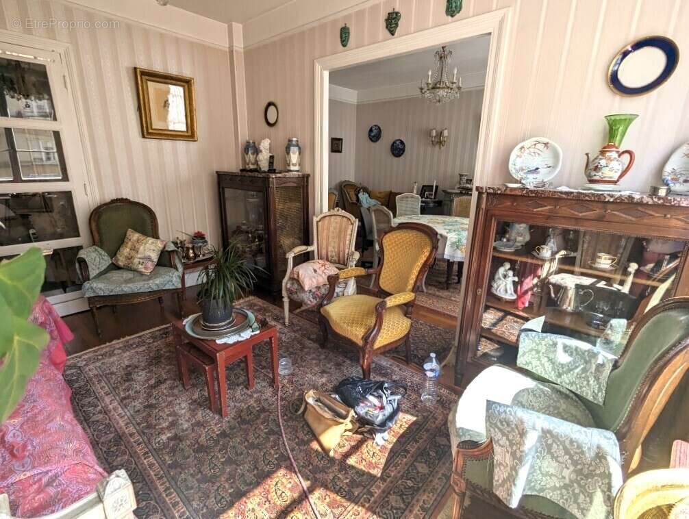 Appartement à ISSY-LES-MOULINEAUX