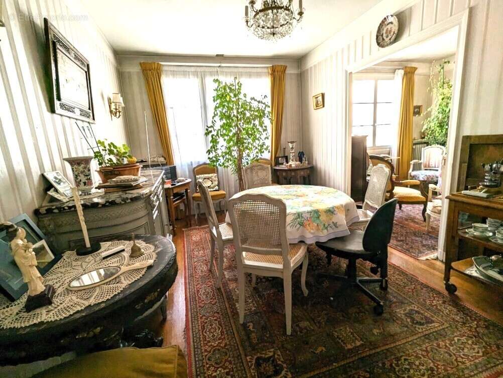 Appartement à ISSY-LES-MOULINEAUX