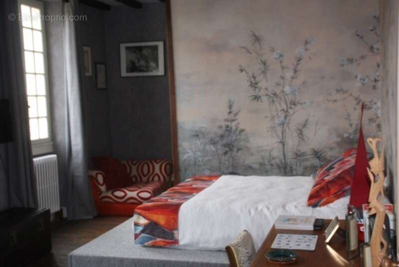 Maison à ROULLET-SAINT-ESTEPHE