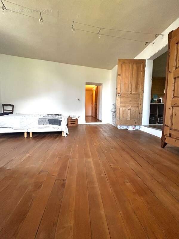 Maison à NOTRE-DAME-DES-MILLIERES