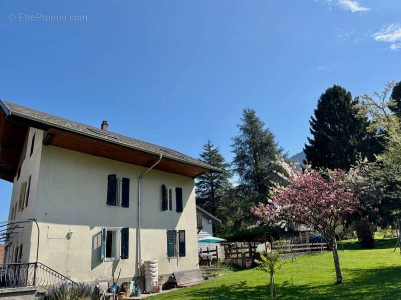 Maison à NOTRE-DAME-DES-MILLIERES