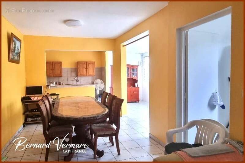 Maison à CAPESTERRE-BELLE-EAU