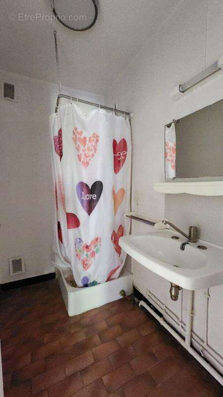 Maison à ESSERTENNE-ET-CECEY