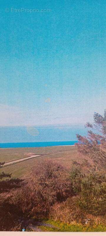 Terrain à SAINT-LAURENT-SUR-MER