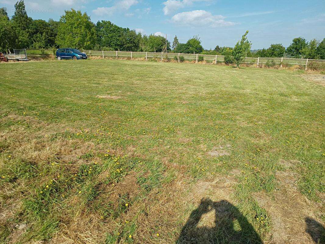 Terrain à SAINT-LAURENT-SUR-MER