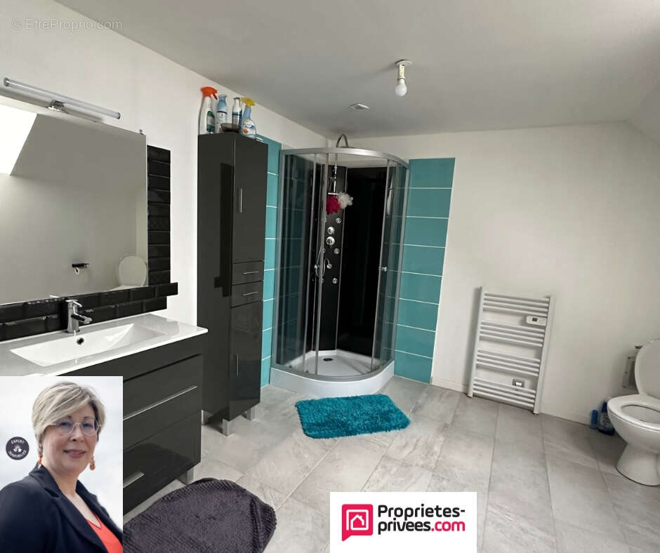 Maison à SAINT-BROLADRE