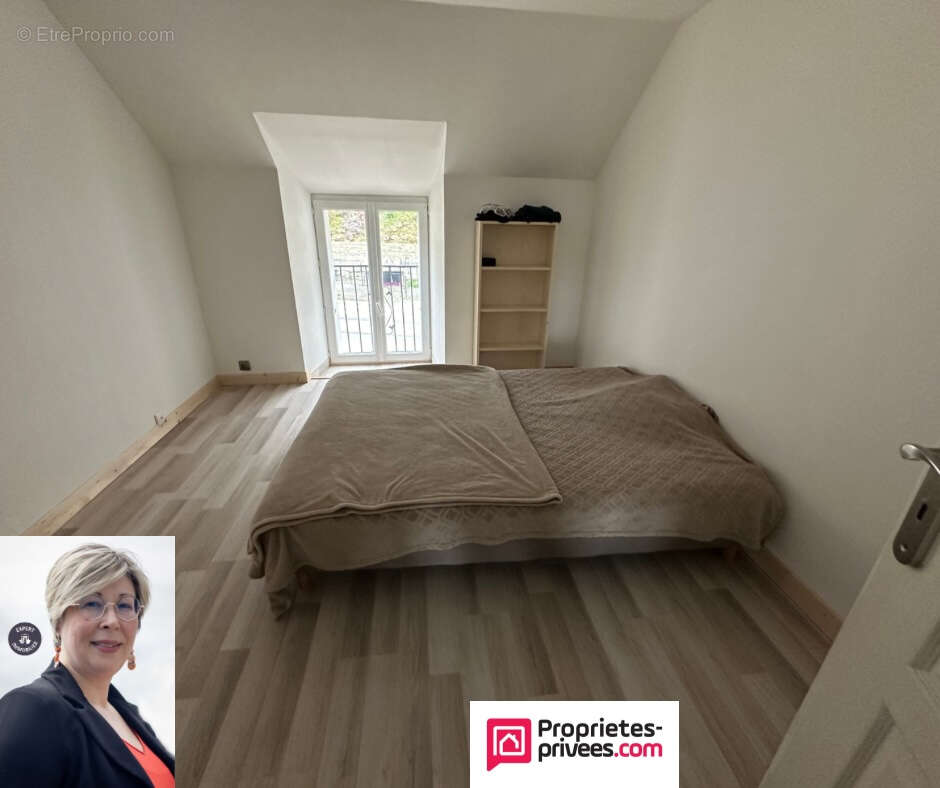 Maison à SAINT-BROLADRE