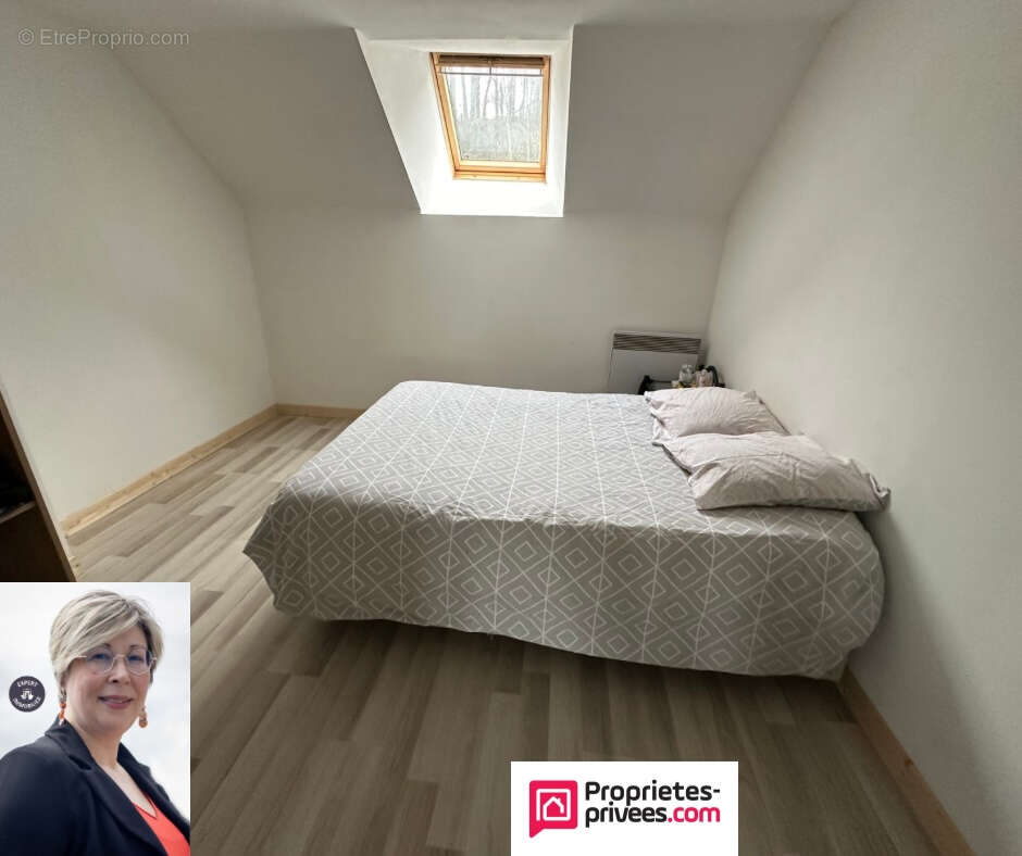 Maison à SAINT-BROLADRE