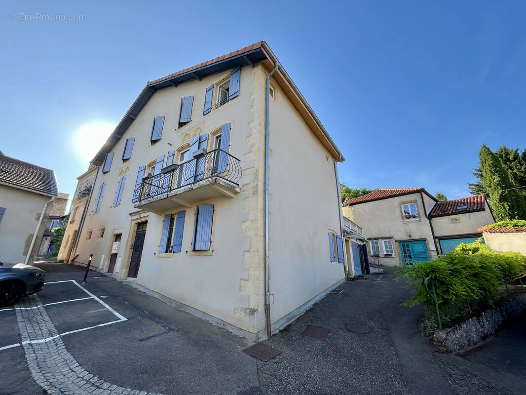 Appartement à LESSY